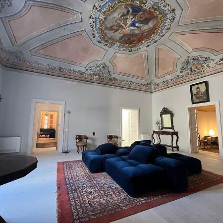 Palazzo Triolo - Dimora Di Charme Bed & Breakfast กอร์เลโอเน ภายนอก รูปภาพ