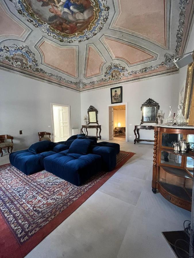 Palazzo Triolo - Dimora Di Charme Bed & Breakfast กอร์เลโอเน ภายนอก รูปภาพ