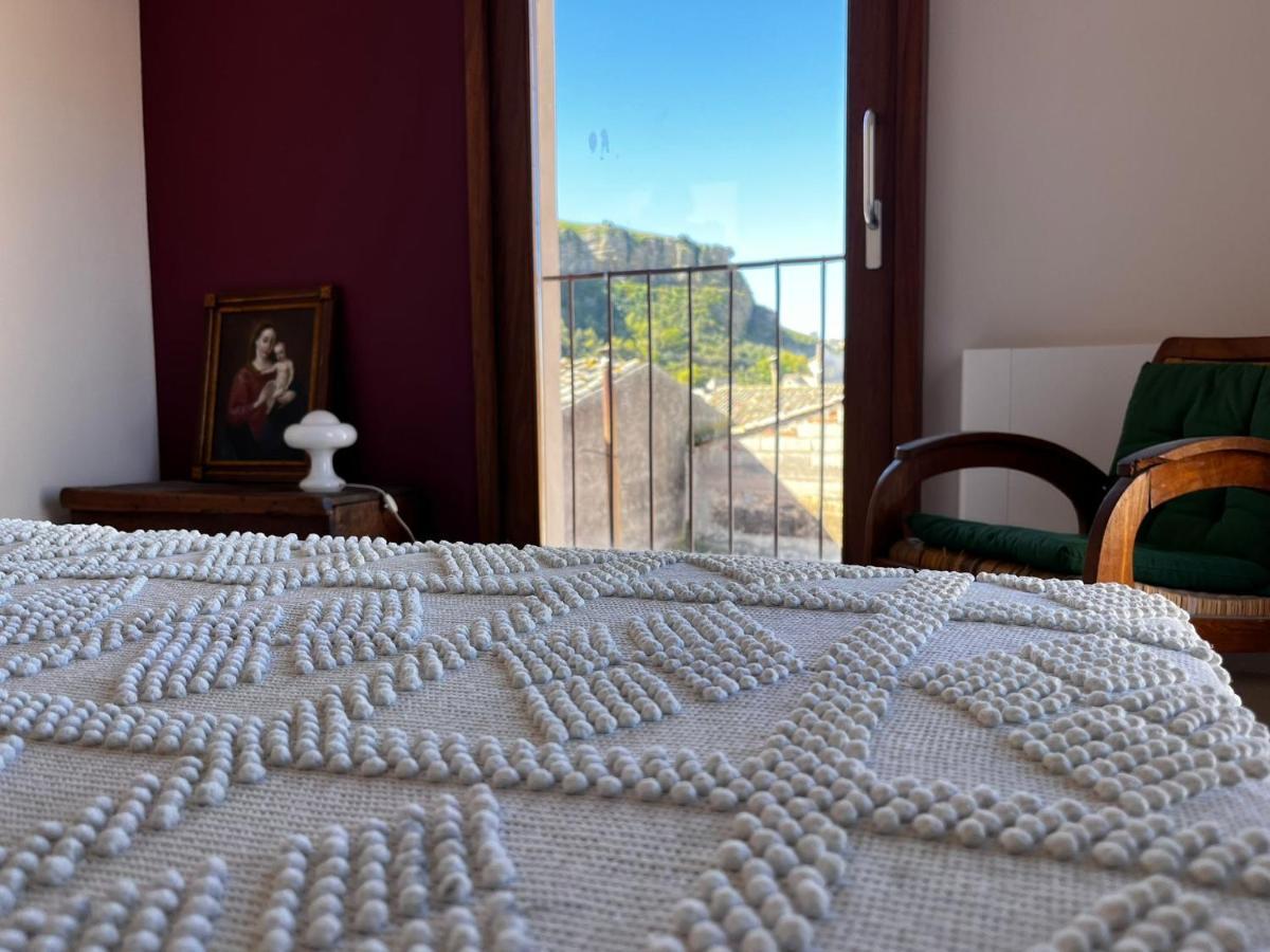 Palazzo Triolo - Dimora Di Charme Bed & Breakfast กอร์เลโอเน ภายนอก รูปภาพ
