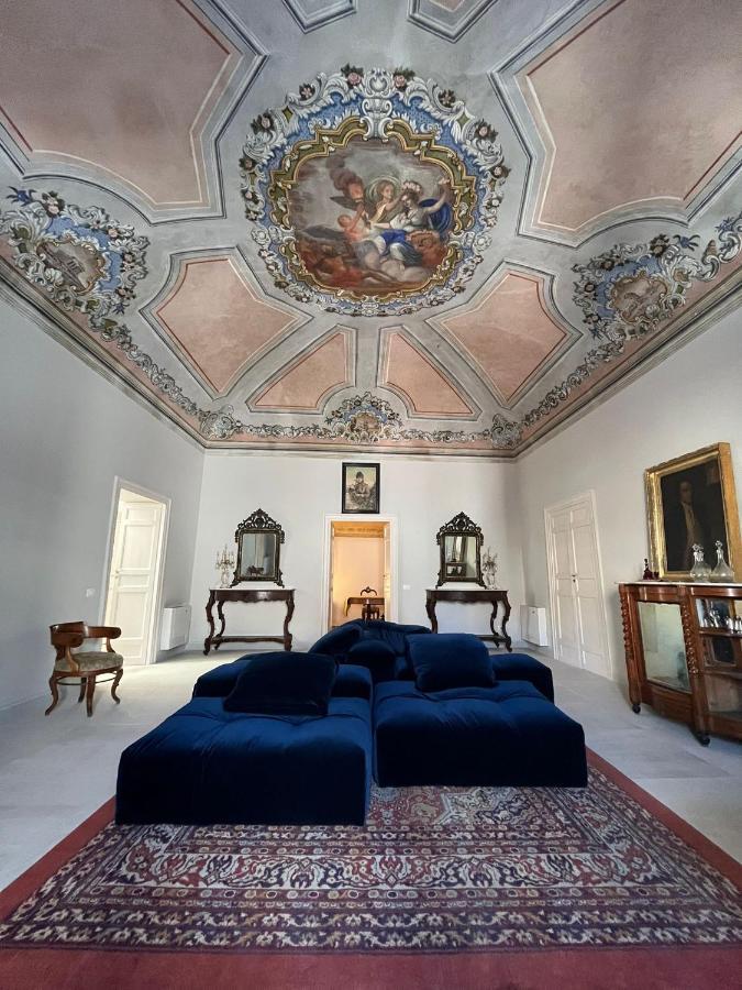 Palazzo Triolo - Dimora Di Charme Bed & Breakfast กอร์เลโอเน ภายนอก รูปภาพ
