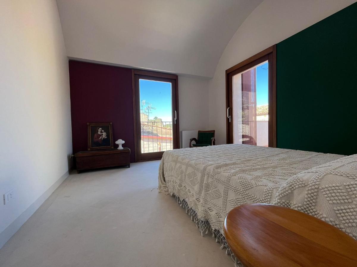 Palazzo Triolo - Dimora Di Charme Bed & Breakfast กอร์เลโอเน ภายนอก รูปภาพ